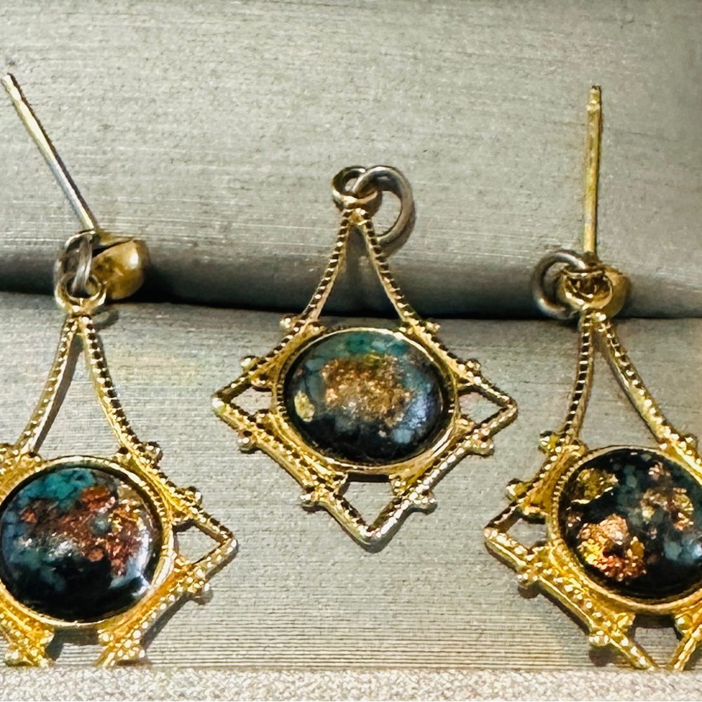 Vintage Rainbow Flake Earrings & Pendant
